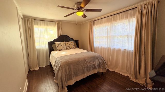 4824 S Owasso Avenue, Tulsa, OK 74105