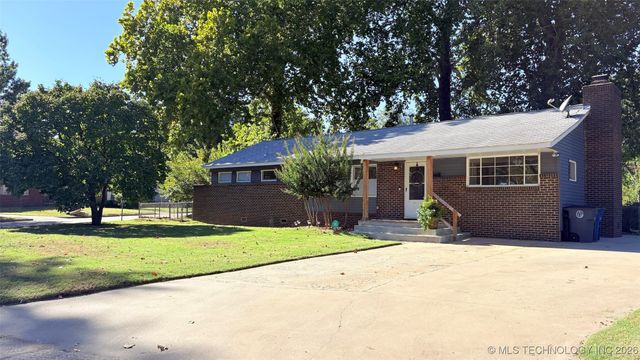 4824 S Owasso Avenue, Tulsa, OK 74105