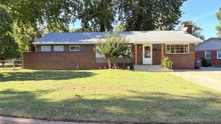 4824 S Owasso Avenue, Tulsa, OK 74105
