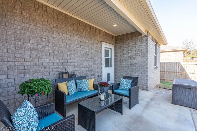 1215 Lavender Road, Bonanza, AR 72916