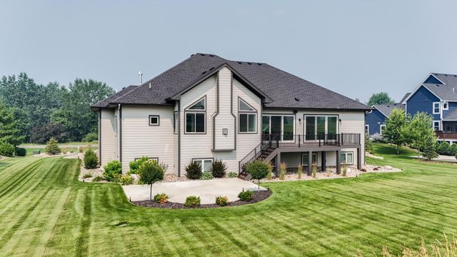 7767 Prairie Grass Pass, Prior Lake, MN 55372