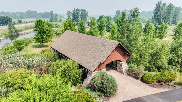 7767 Prairie Grass Pass, Prior Lake, MN 55372
