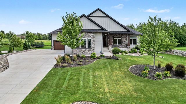7767 Prairie Grass Pass, Prior Lake, MN 55372