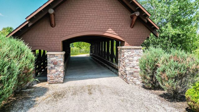 7767 Prairie Grass Pass, Prior Lake, MN 55372