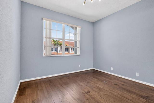 145 Nottingham Place, Boynton Beach, FL 33426