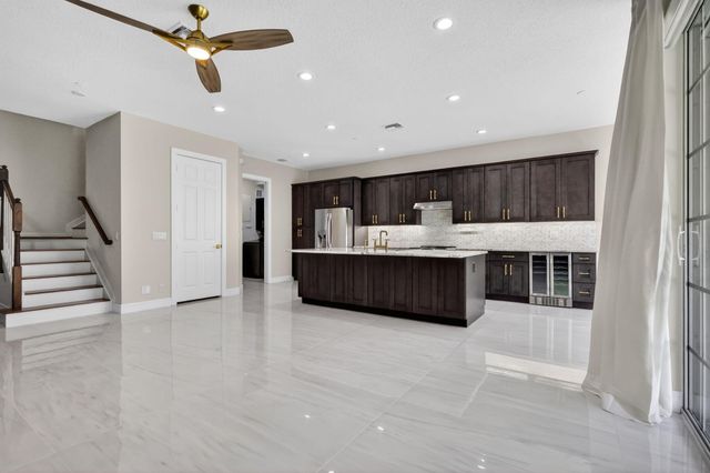 145 Nottingham Place, Boynton Beach, FL 33426