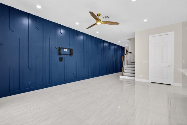 145 Nottingham Place, Boynton Beach, FL 33426