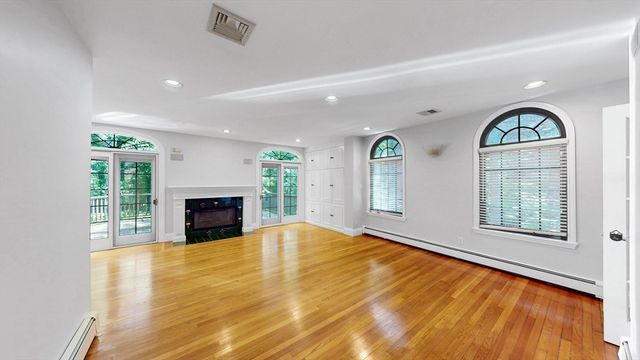 79 Woodchester Dr, Newton, MA 02467