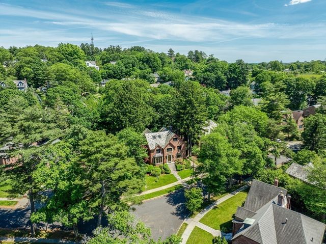 79 Woodchester Dr, Newton, MA 02467