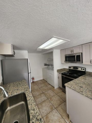 436 WASHINGTON PALM LOOP A, Davenport, FL 33897