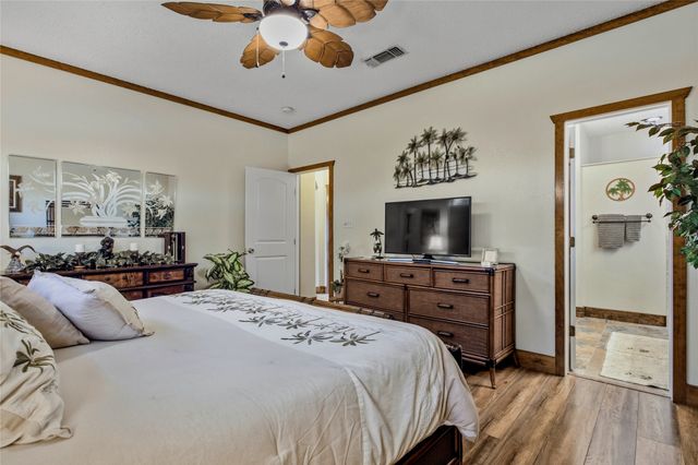 6001 Prairie Wood Court, Arlington, TX 76018