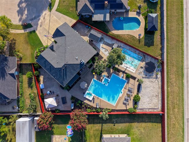 6001 Prairie Wood Court, Arlington, TX 76018