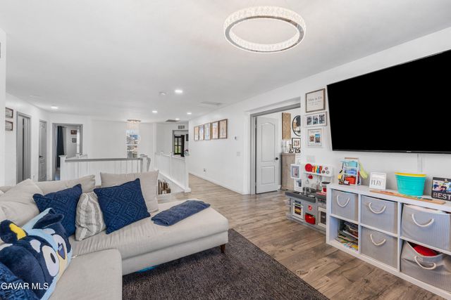 38553 Lion Way, Palmdale, CA 93551
