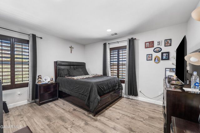 38553 Lion Way, Palmdale, CA 93551