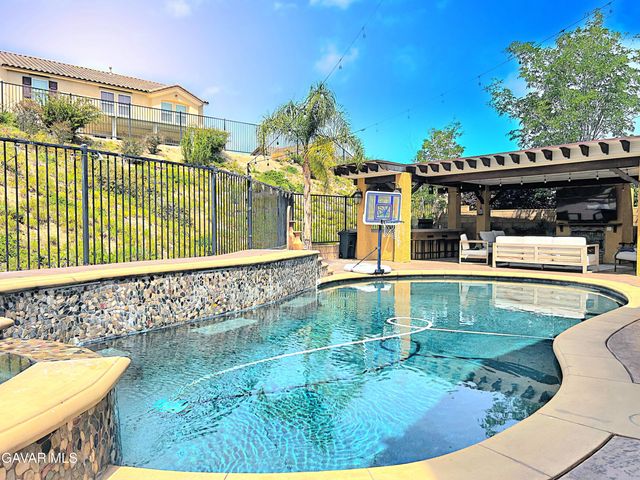 38553 Lion Way, Palmdale, CA 93551