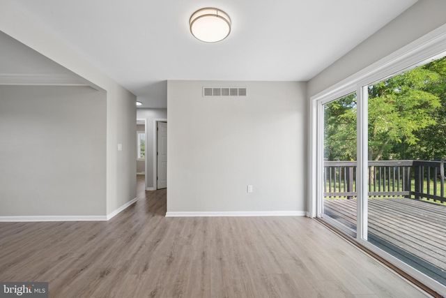 5941 BARTONSVILLE RD, Frederick, MD 21704
