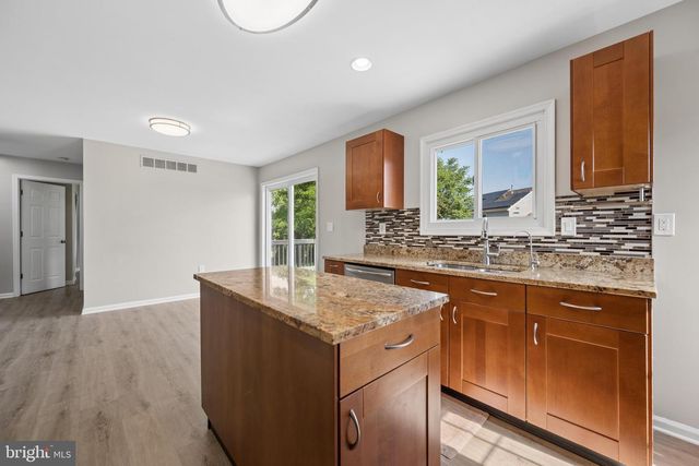 5941 BARTONSVILLE RD, Frederick, MD 21704