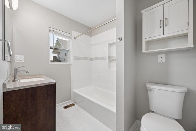5941 BARTONSVILLE RD, Frederick, MD 21704