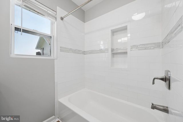 5941 BARTONSVILLE RD, Frederick, MD 21704