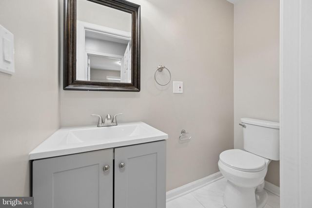 5941 BARTONSVILLE RD, Frederick, MD 21704
