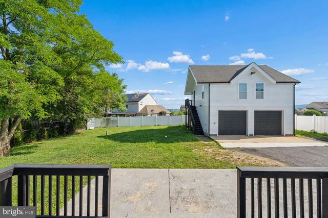 5941 BARTONSVILLE RD, Frederick, MD 21704