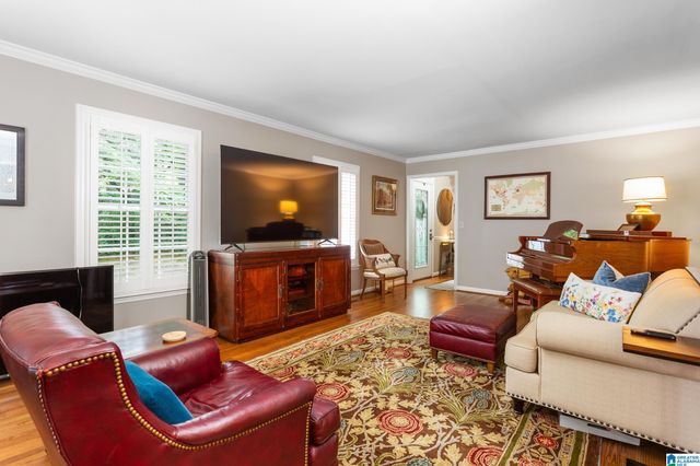 6 LANIER PLACE, Anniston, AL 36207