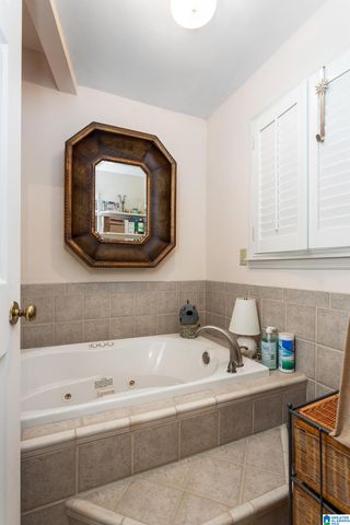 6 LANIER PLACE, Anniston, AL 36207