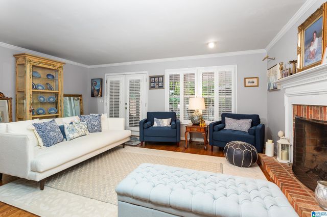 6 LANIER PLACE, Anniston, AL 36207