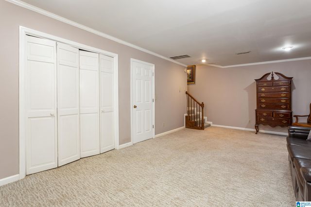 6 LANIER PLACE, Anniston, AL 36207