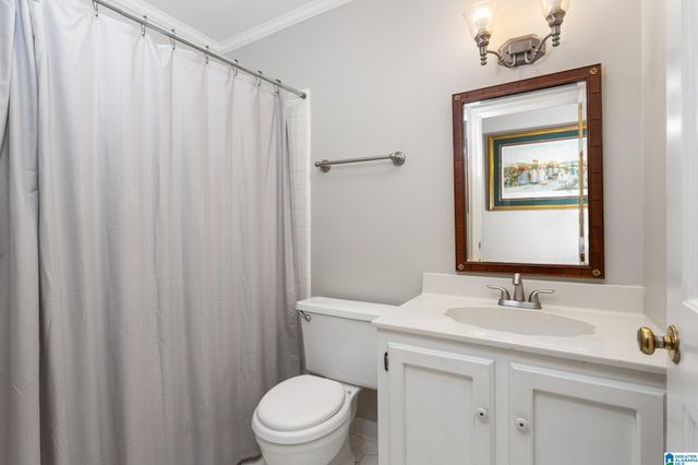 6 LANIER PLACE, Anniston, AL 36207
