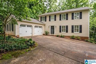 6 LANIER PLACE, Anniston, AL 36207