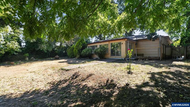 4316 10th Ct SE, Salem, OR 97302