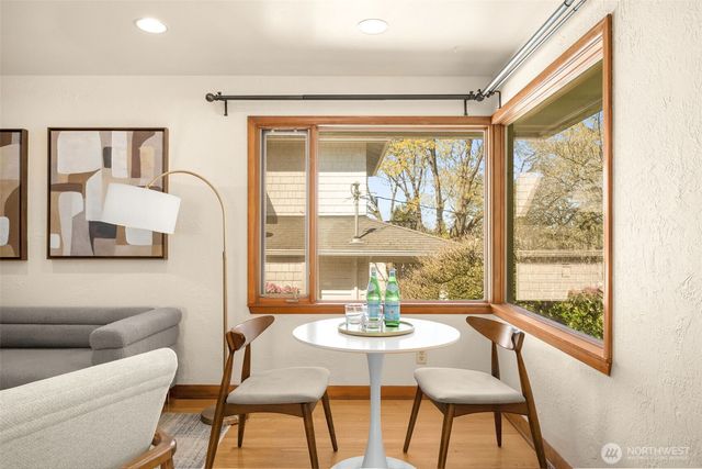 4333 32nd Avenue W, Seattle, WA 98199