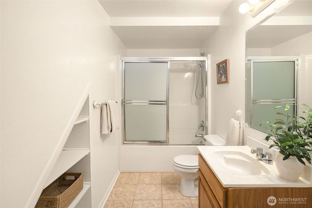 4333 32nd Avenue W, Seattle, WA 98199