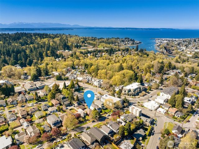 4333 32nd Avenue W, Seattle, WA 98199