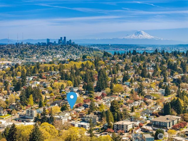 4333 32nd Avenue W, Seattle, WA 98199