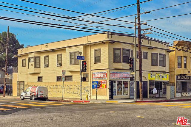 2972 W Pico Boulevard, Los Angeles, CA 90006