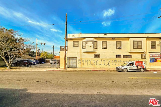 2972 W Pico Boulevard, Los Angeles, CA 90006