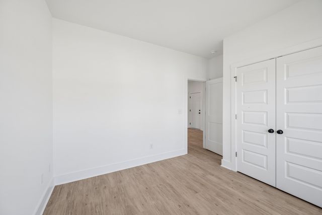 3204 Gravity Dr, Columbia, TN 38401