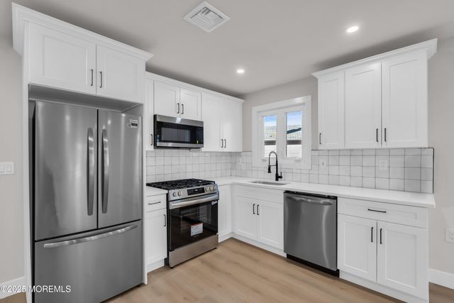 9 Gramercy Court, Toms River, NJ 08757