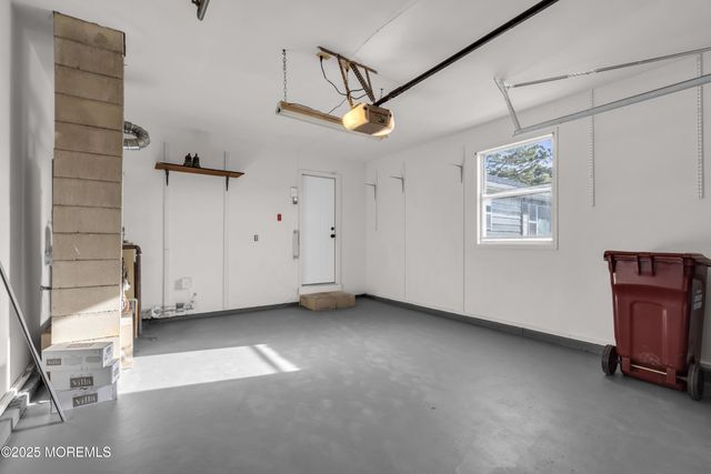 9 Gramercy Court, Toms River, NJ 08757