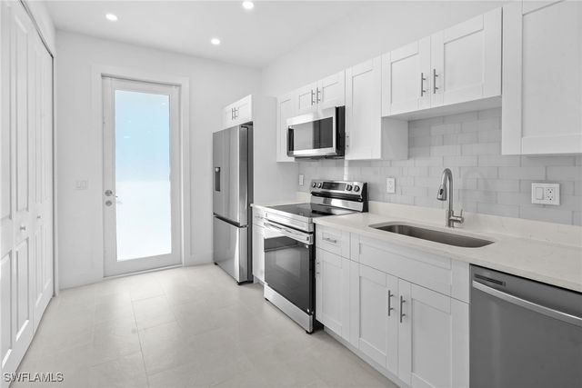 2936 40th AVE SE, Naples, FL 34117