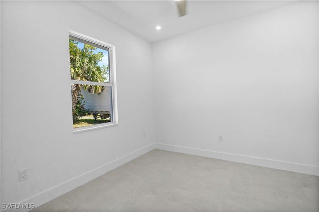 2936 40th AVE SE, Naples, FL 34117