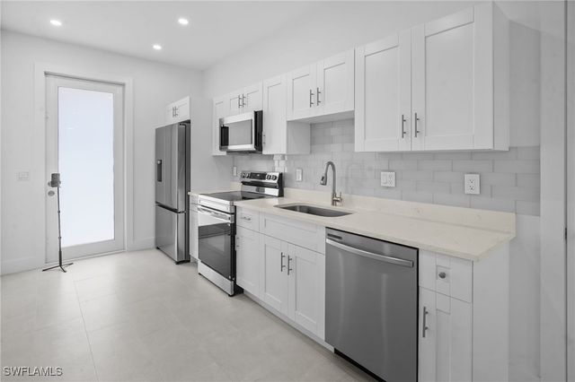 2936 40th AVE SE, Naples, FL 34117