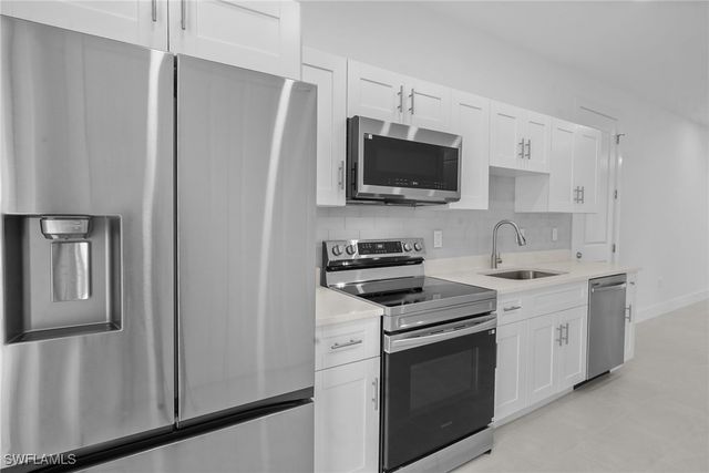 2936 40th AVE SE, Naples, FL 34117