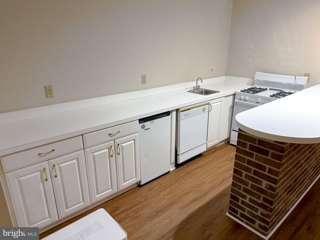 8425 MAUSEN LN, La Plata, MD 20646