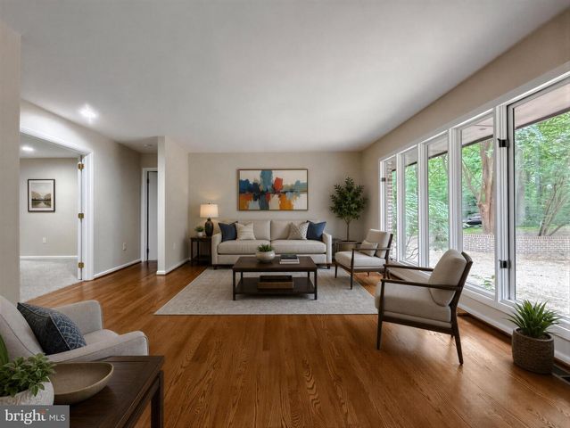 8425 MAUSEN LN, La Plata, MD 20646