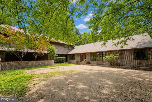 8425 MAUSEN LN, La Plata, MD 20646