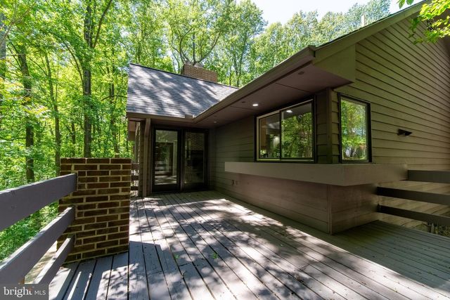 8425 MAUSEN LN, La Plata, MD 20646