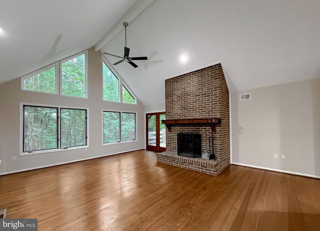 8425 MAUSEN LN, La Plata, MD 20646